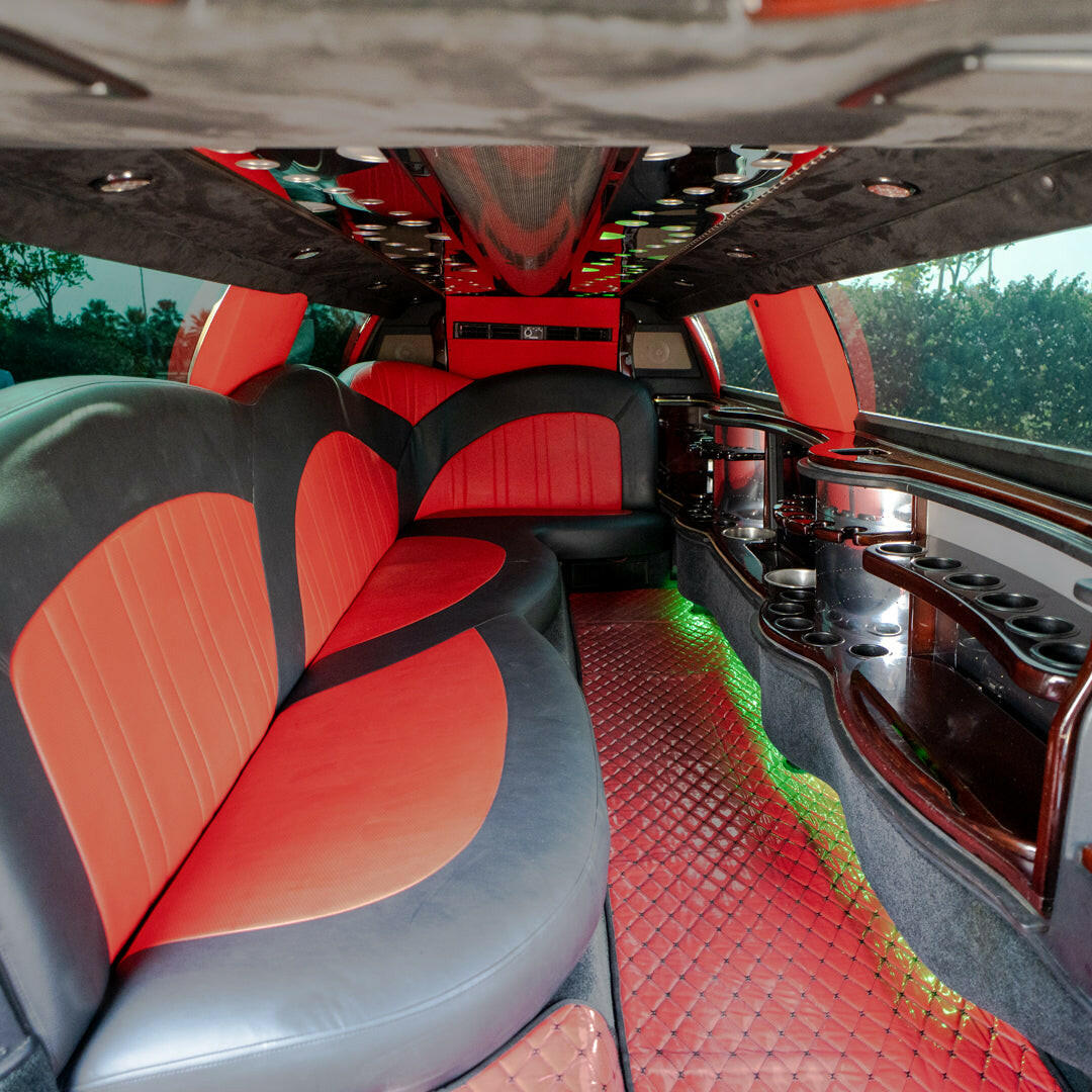 Chrysler Black Limo Dubai | Skye VIP