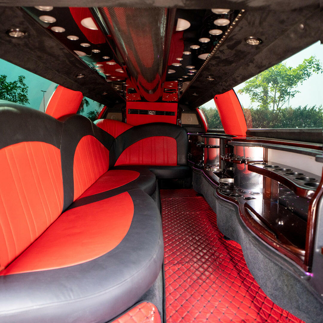 Chrysler Black Limo Dubai | Skye VIP