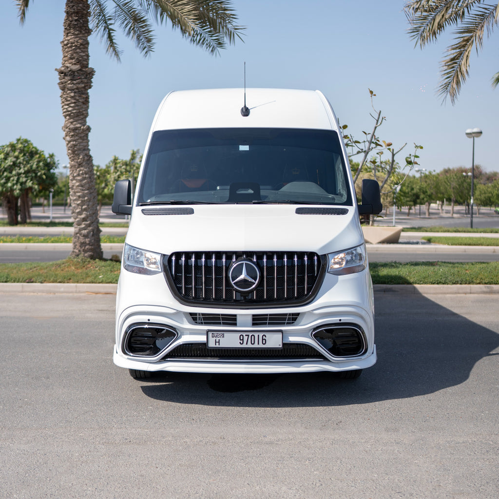 Royal Sprinter Front View